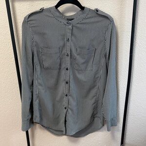 Apt. 9 Women’s Striped Button Down Shirt - Black and White